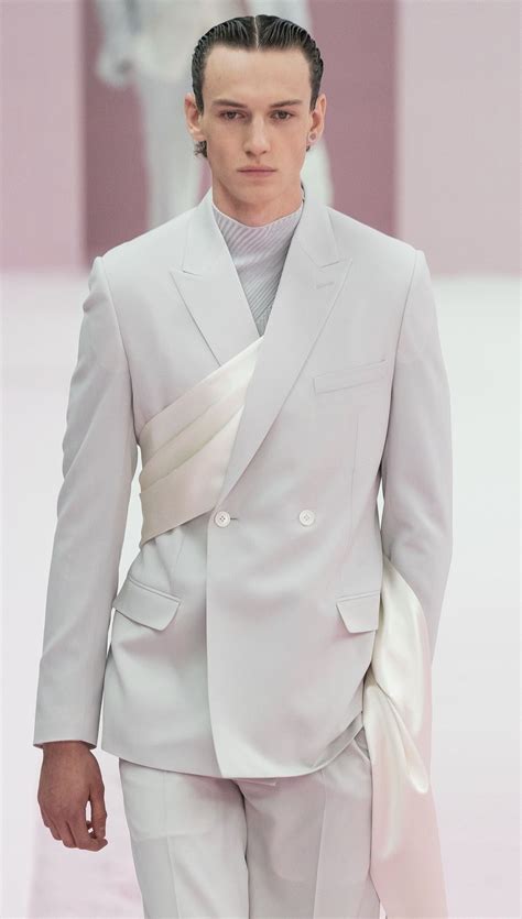 kim jones dior homme suit|Dior men's fashion.